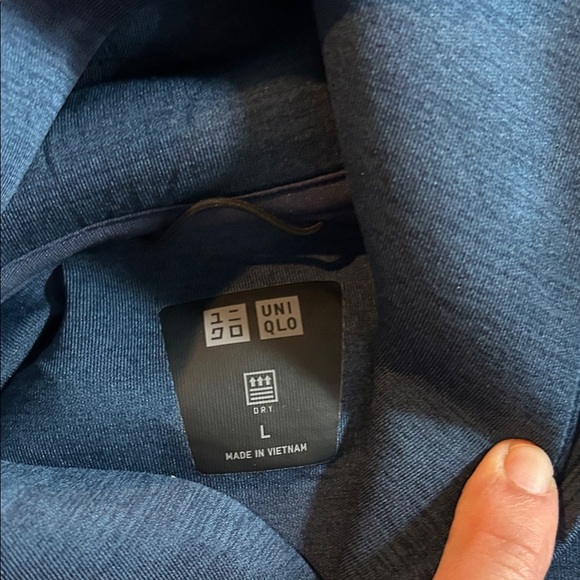 Uniqlo Men's blue  Hoodie Sweater - Picture 7 of 7